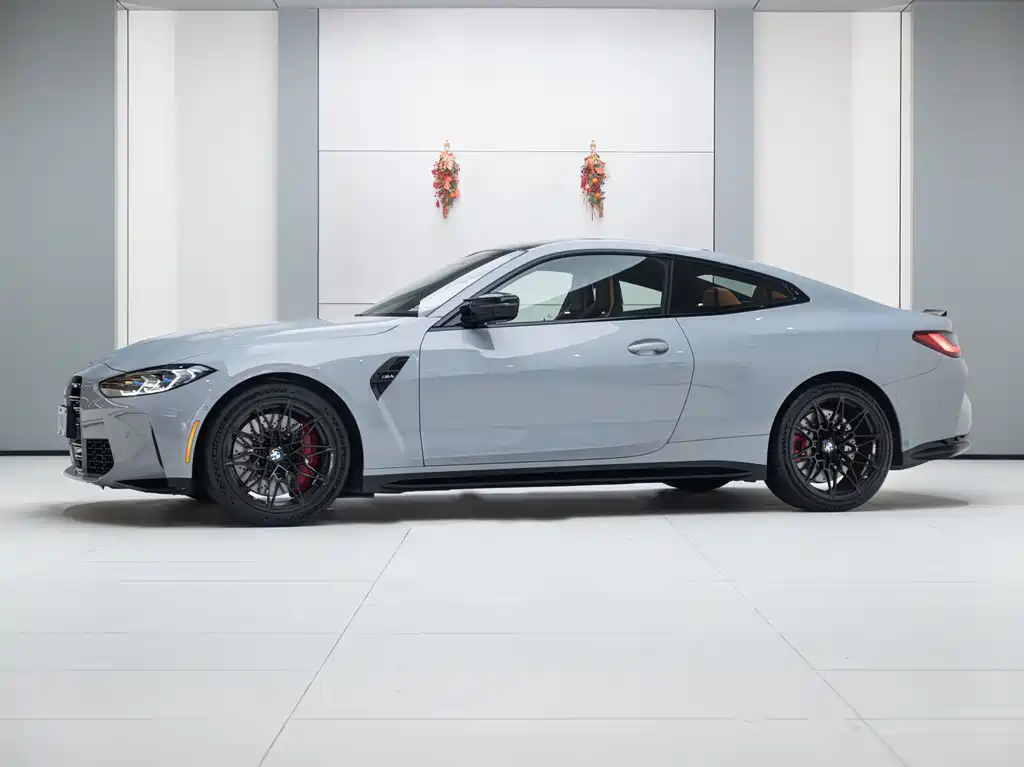 BMW M4 2023 — фото 19