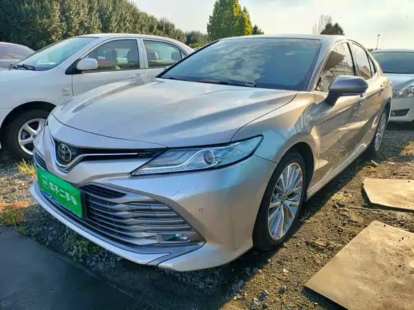Toyota Camry 2019