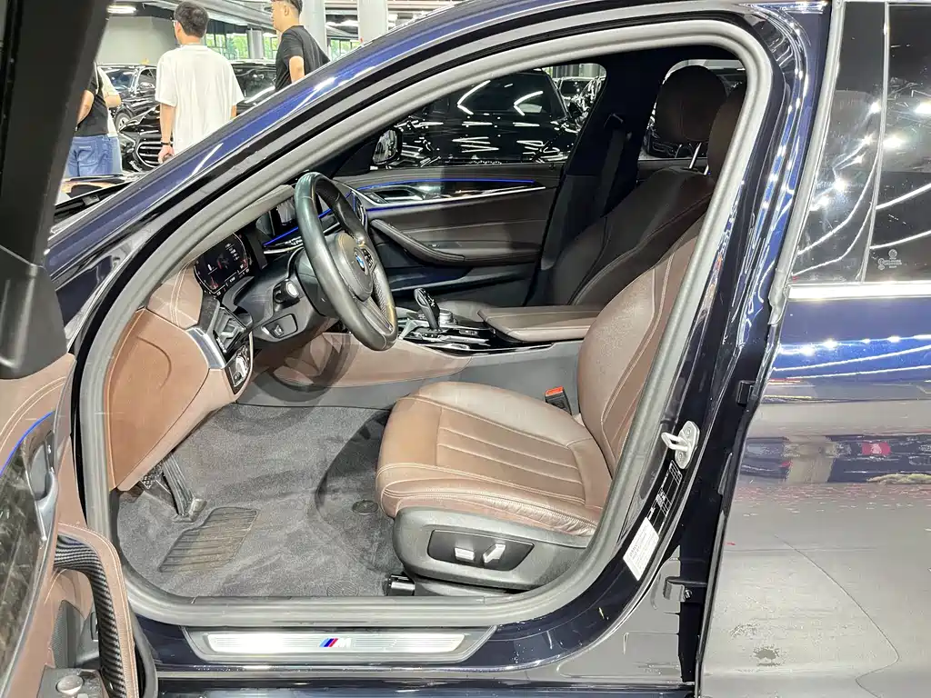 BMW 5 Series 2020
