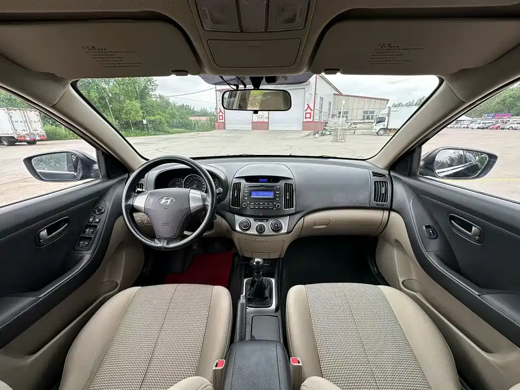 Hyundai Elantra 2014