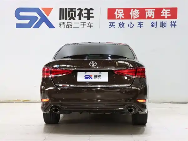 Toyota Crown 2018