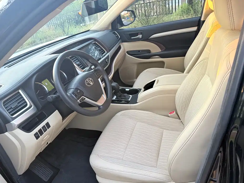 Toyota Highlander 2017