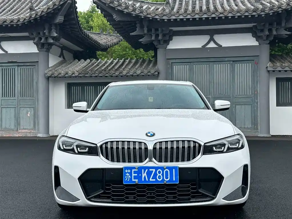 BMW 3 Series 2023