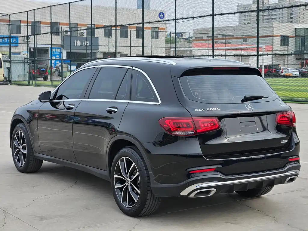 Mercedes-Benz GLC 2022 — фото 4