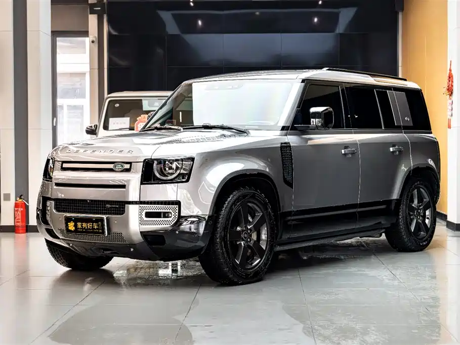 Land Rover Defender 2021