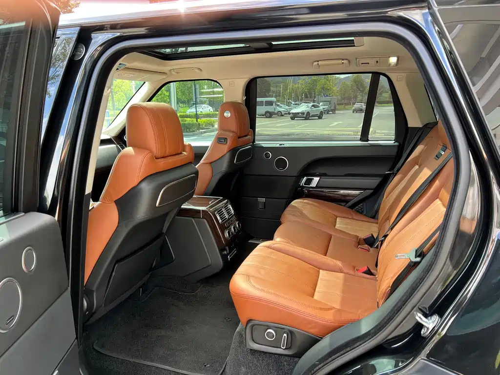 Land Rover Range Rover 2016 — фото 12