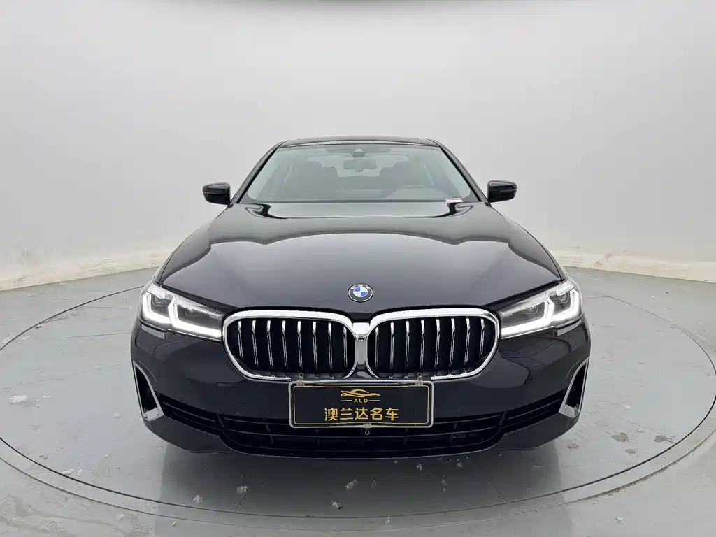 BMW 5 Series 2021 — фото 2