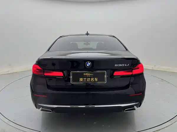 BMW 5 Series 2021