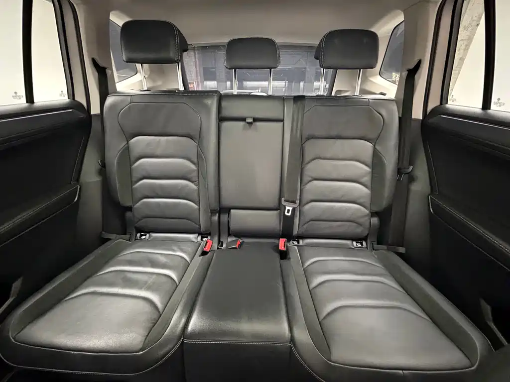 Volkswagen Tiguan L 2021 — фото 16