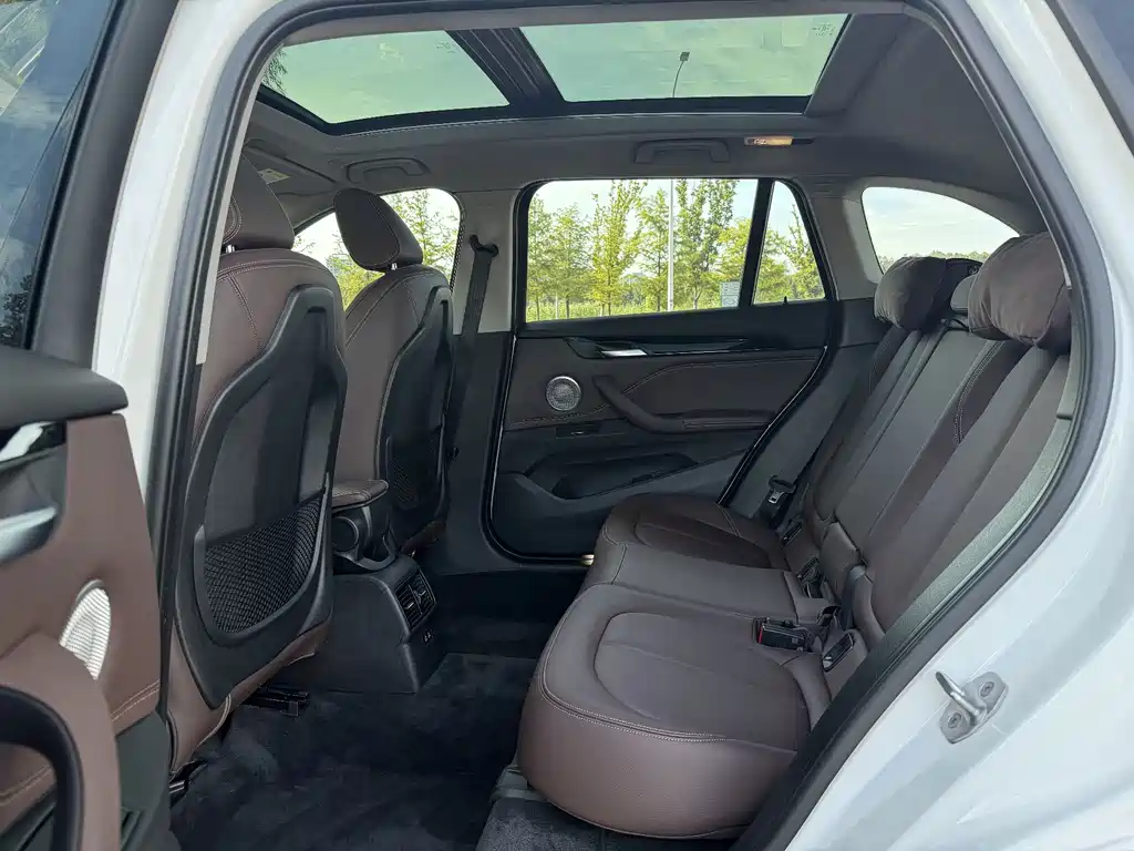 BMW X1 2022 — фото 11