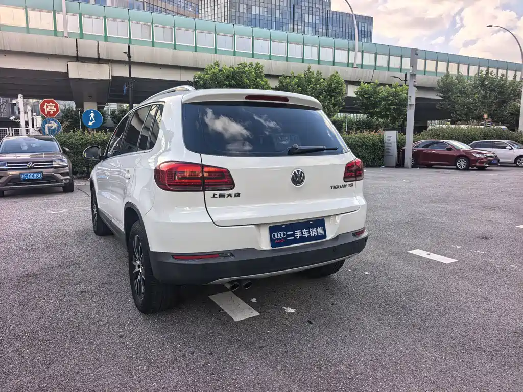Volkswagen Tiguan 2014