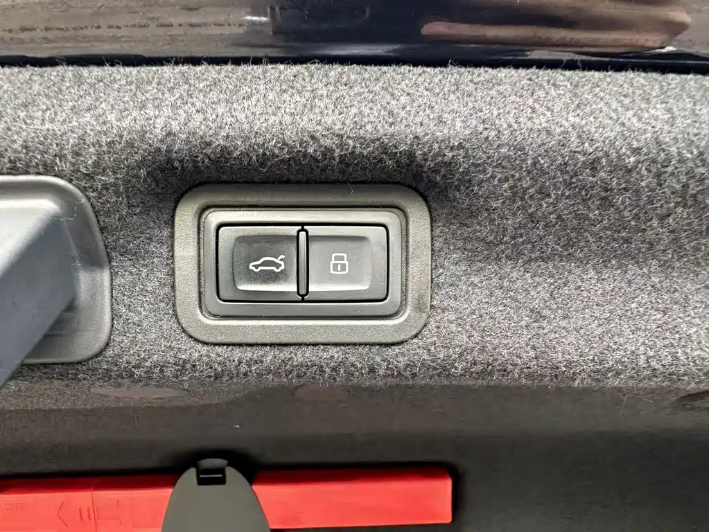 Audi A7L 2023 — фото 40