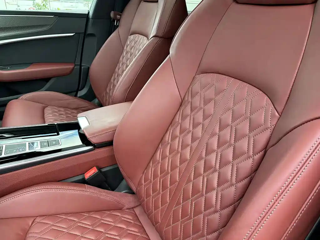 Audi A7L 2023 — фото 24