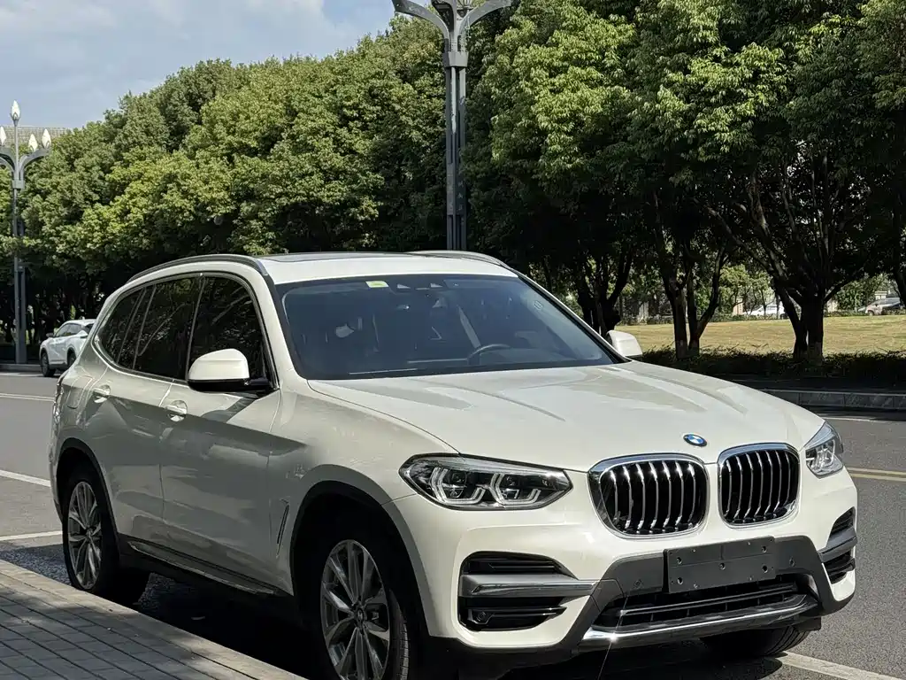 BMW X3 2021 — фото 3
