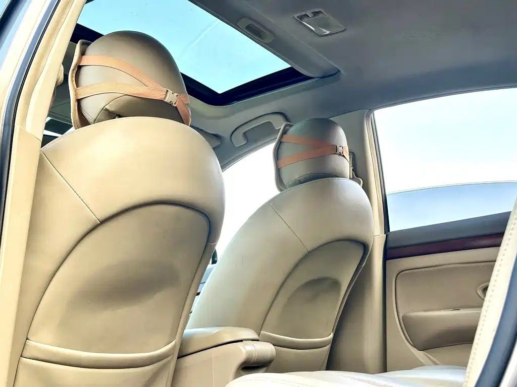Nissan Sylphy 2010 — фото 31