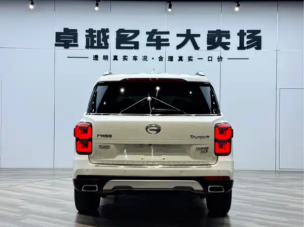GAC Trumpchi GS8 2017