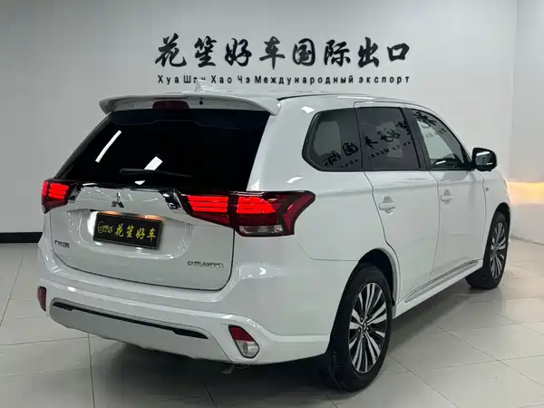 Mitsubishi Outlander 2022