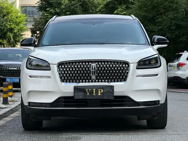 Lincoln Corsair 2021