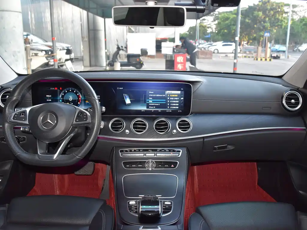 Mercedes-Benz E-Class 2018 — фото 12