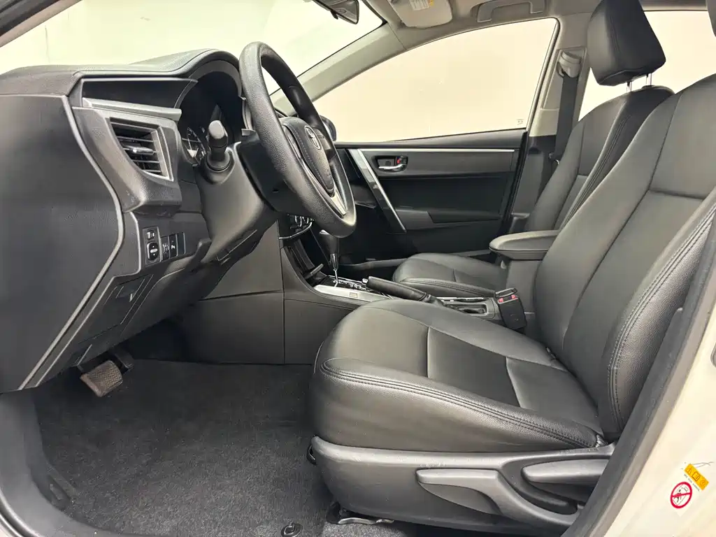 Toyota Corolla 2017 — фото 13