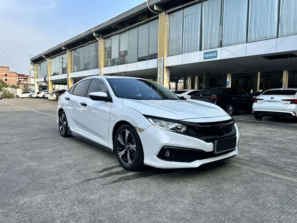 Honda Civic 2019 — фото 3
