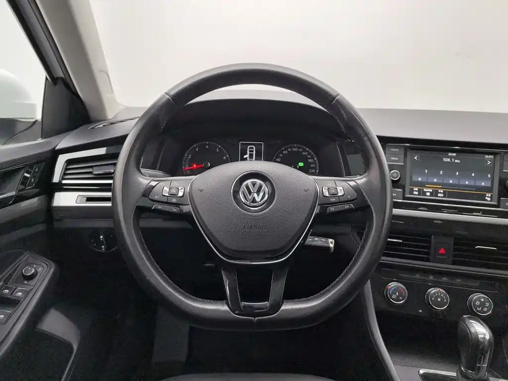 Volkswagen Bora 2019 — фото 11