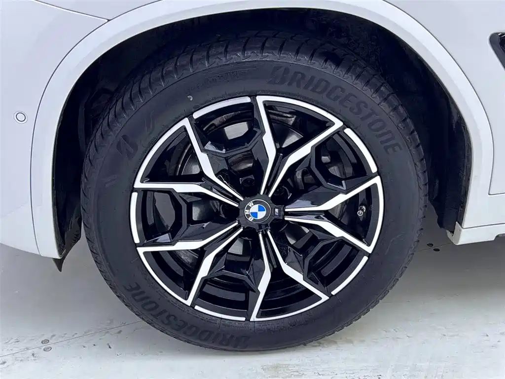 BMW X4 2024 — фото 12