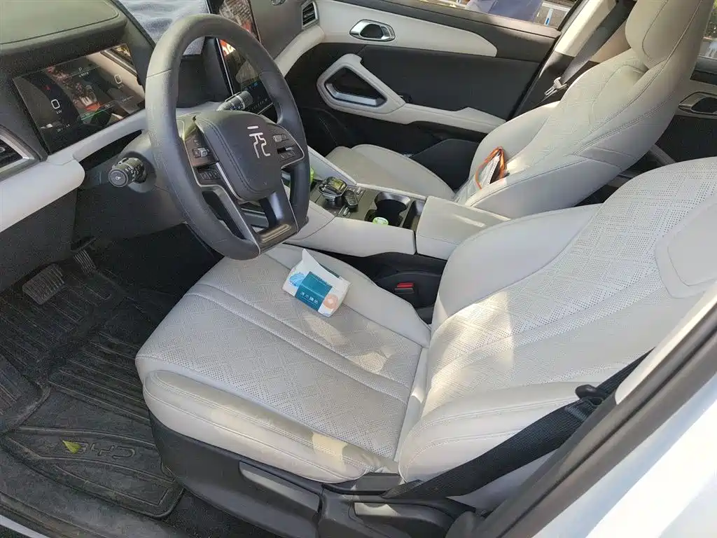 BYD Yuan UP 2024 — фото 8