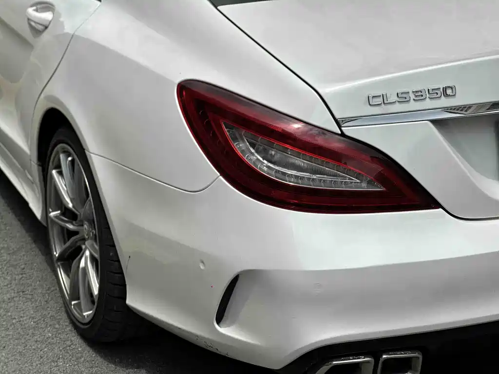 Mercedes-Benz CLS 2015 — фото 13