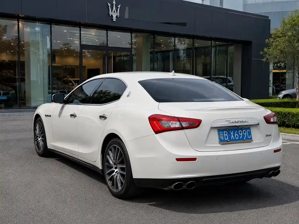 Maserati Ghibli 2016 — фото 4