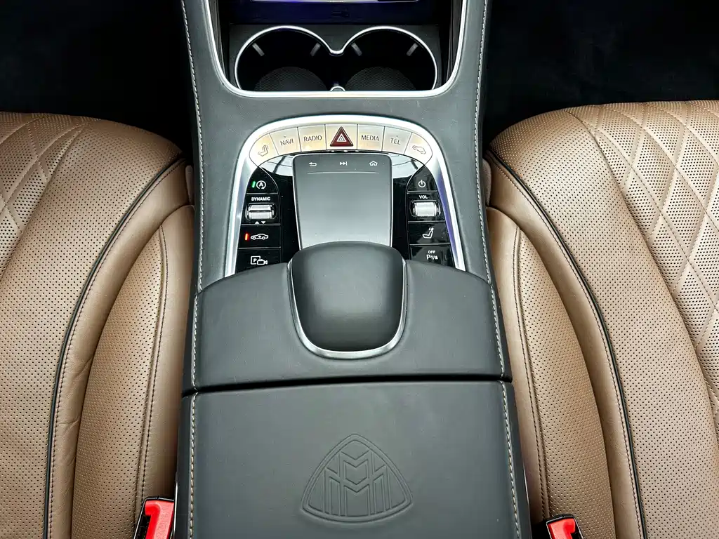 Mercedes-Benz Maybach S-Class 2019 — фото 16