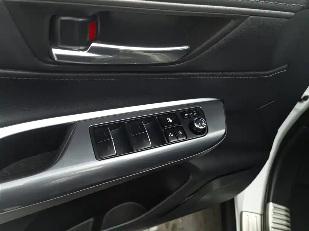 Toyota Harrier 2023 — фото 9