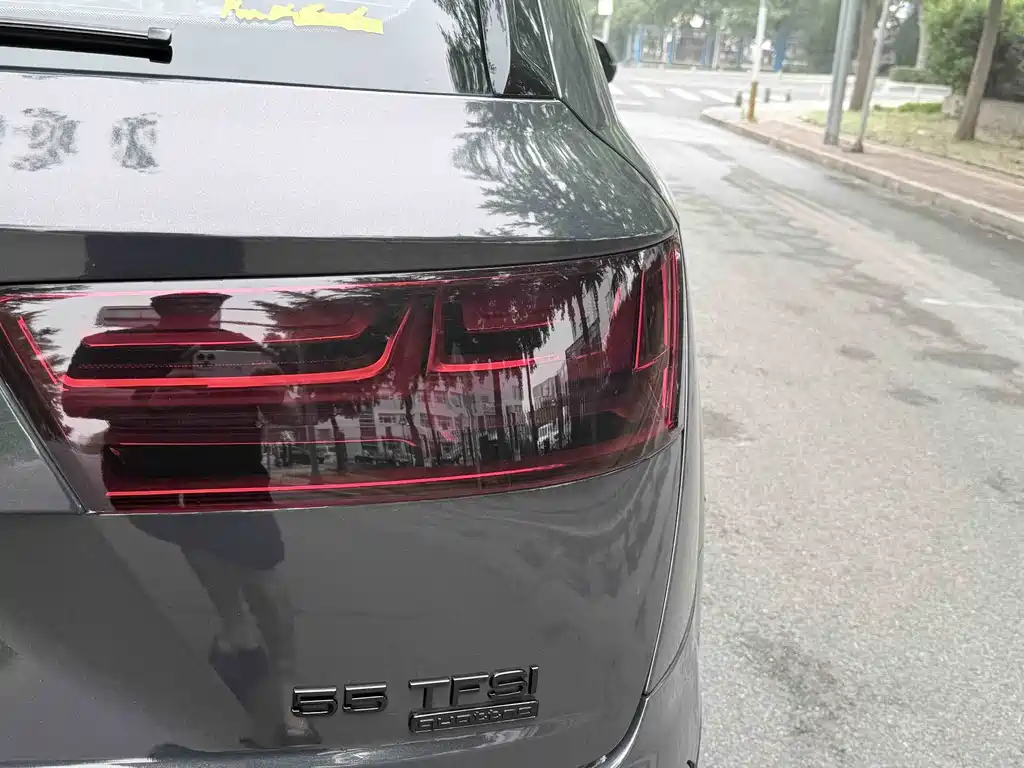 Audi Q7 2017 — фото 15