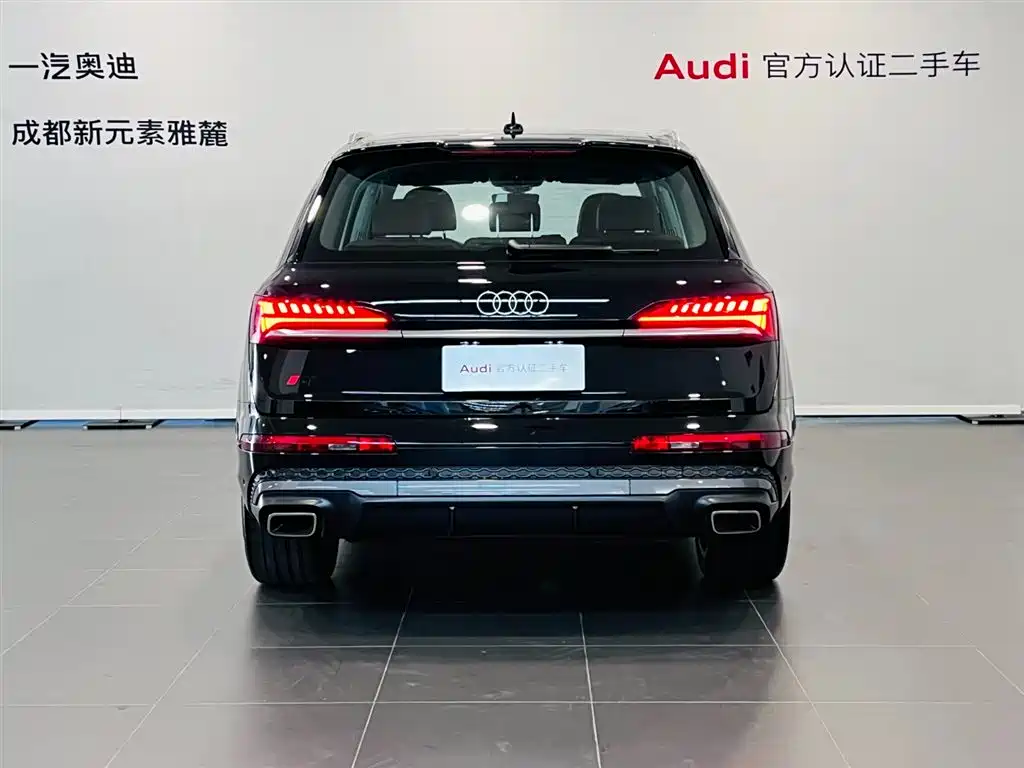 Audi Q7 2024 — фото 5