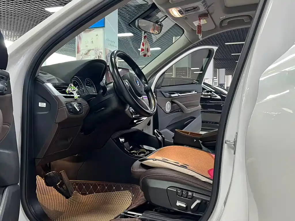 BMW X1 2021