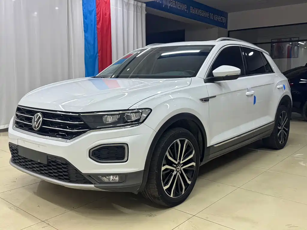 Volkswagen T-Roc 2021 — фото 1