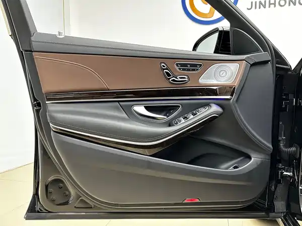 Mercedes-Benz Maybach S-Class 2019