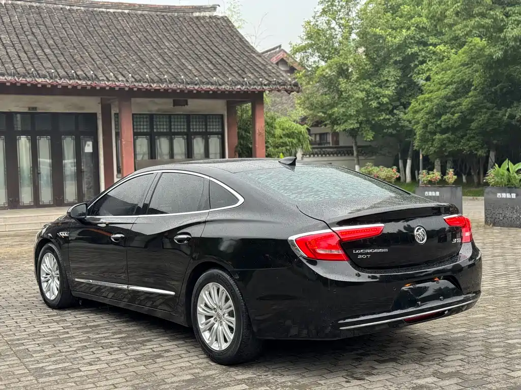 Buick LaCrosse 2016 — фото 11