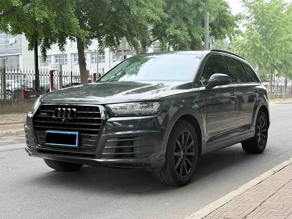 Audi Q7 2017 — фото 1