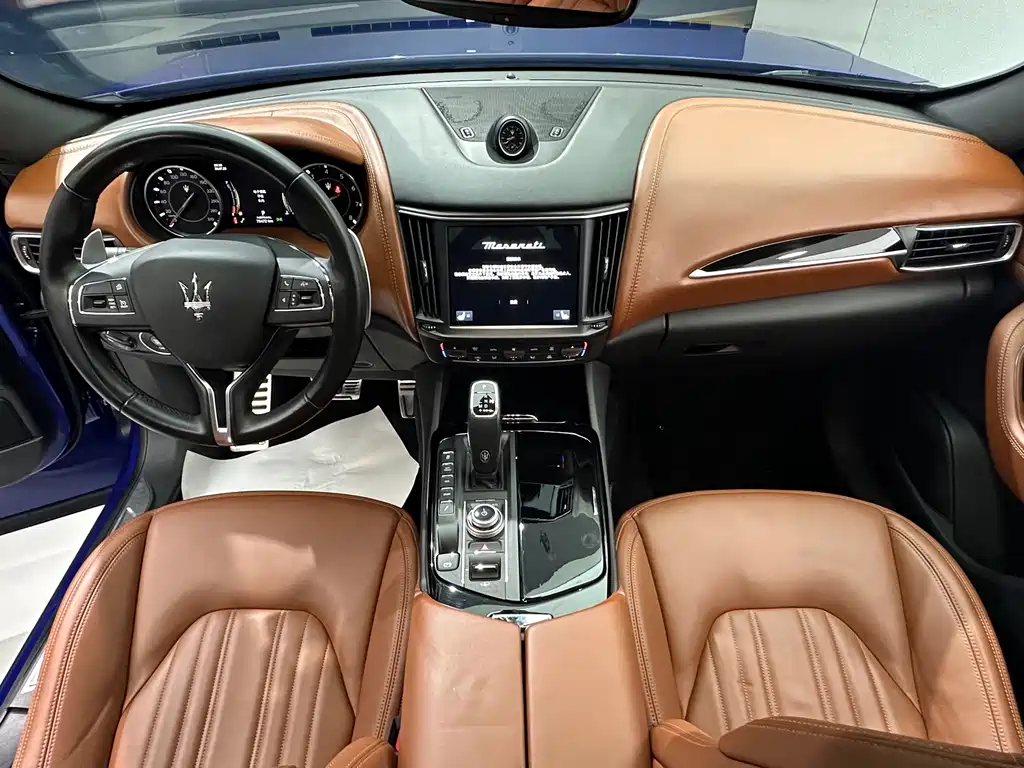 Maserati Levante 2021 — фото 21