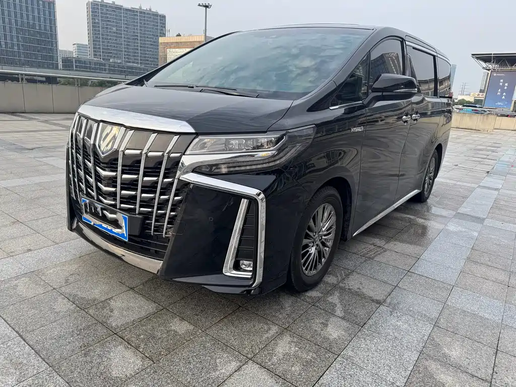 Toyota Alphard 2021 — фото 1