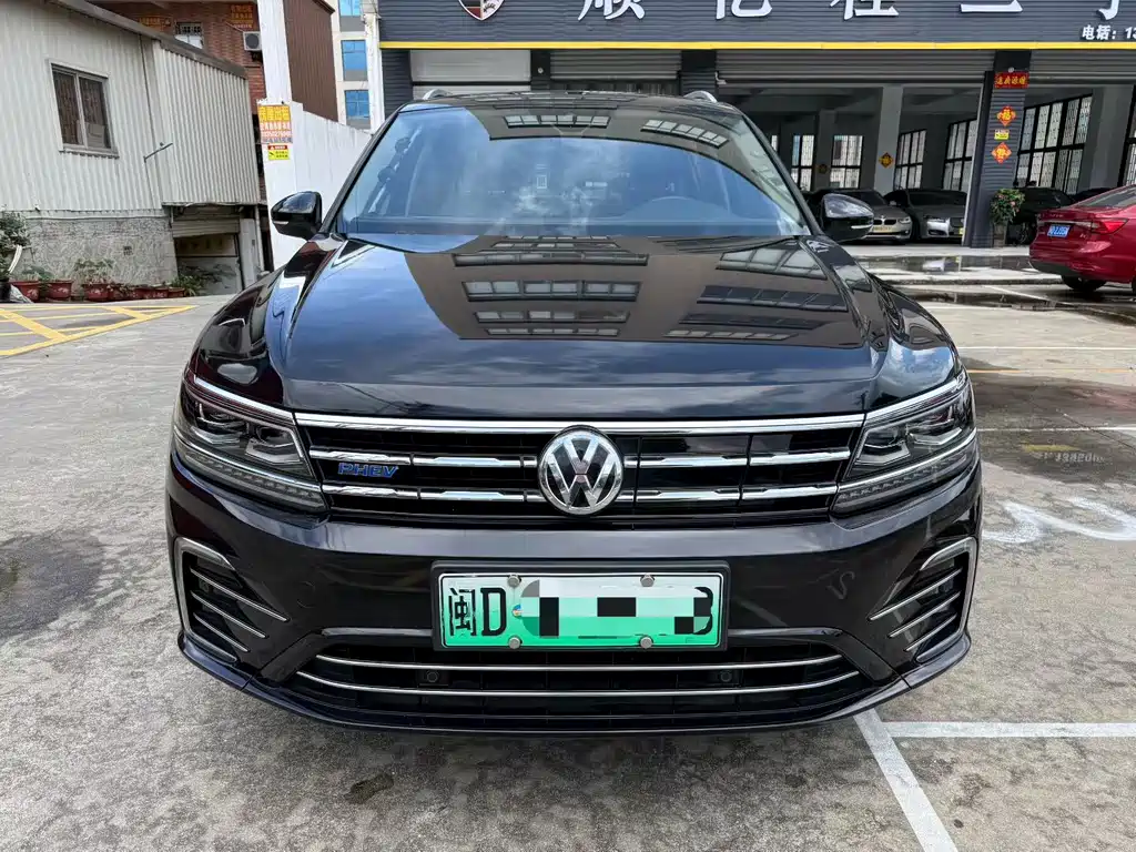 Volkswagen Tiguan L PHEV 2021 — фото 2
