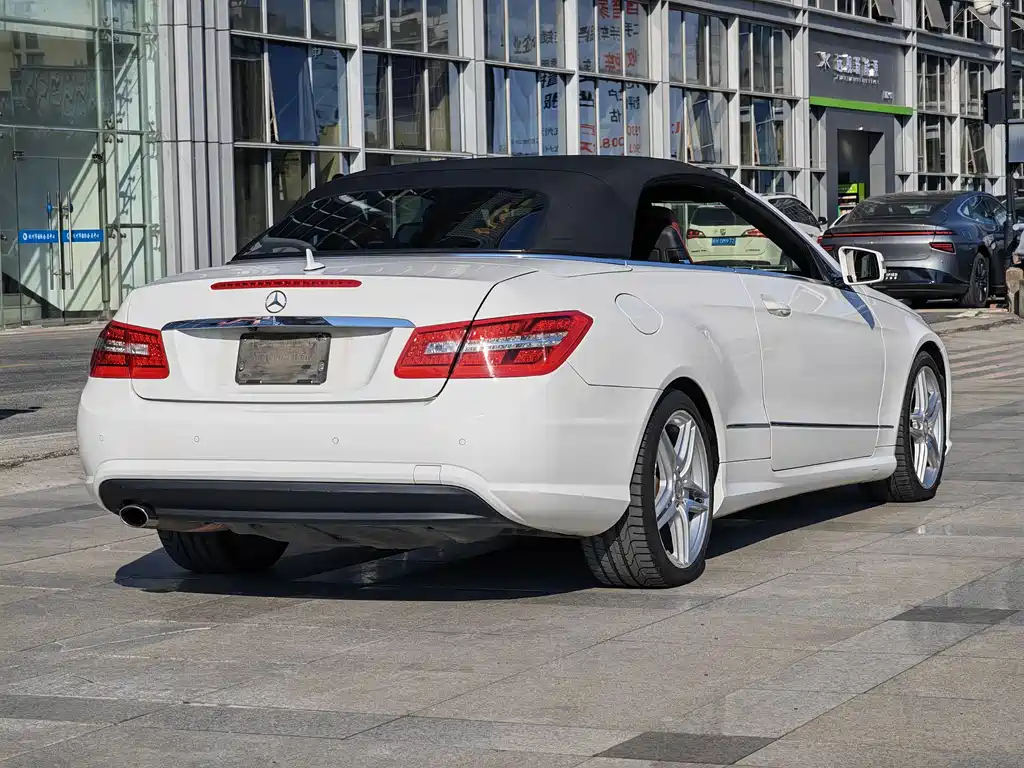 Mercedes-Benz E-Class 2013 — фото 4