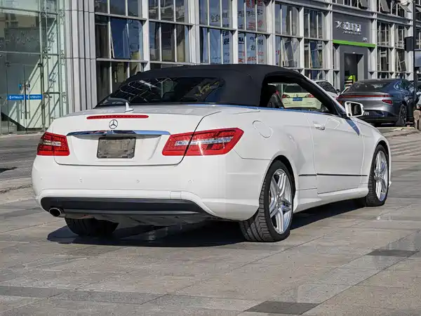 Mercedes-Benz E-Class 2012
