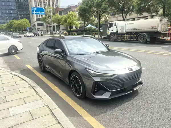 Changan UNI-V 2023