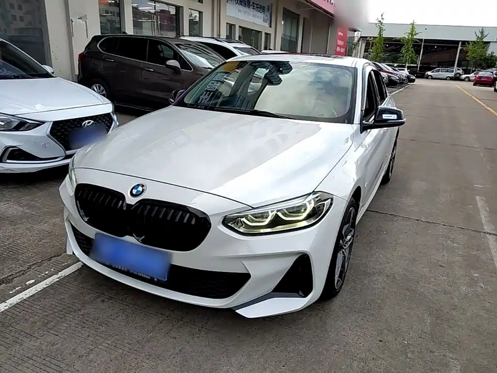 BMW 1 Series 2021