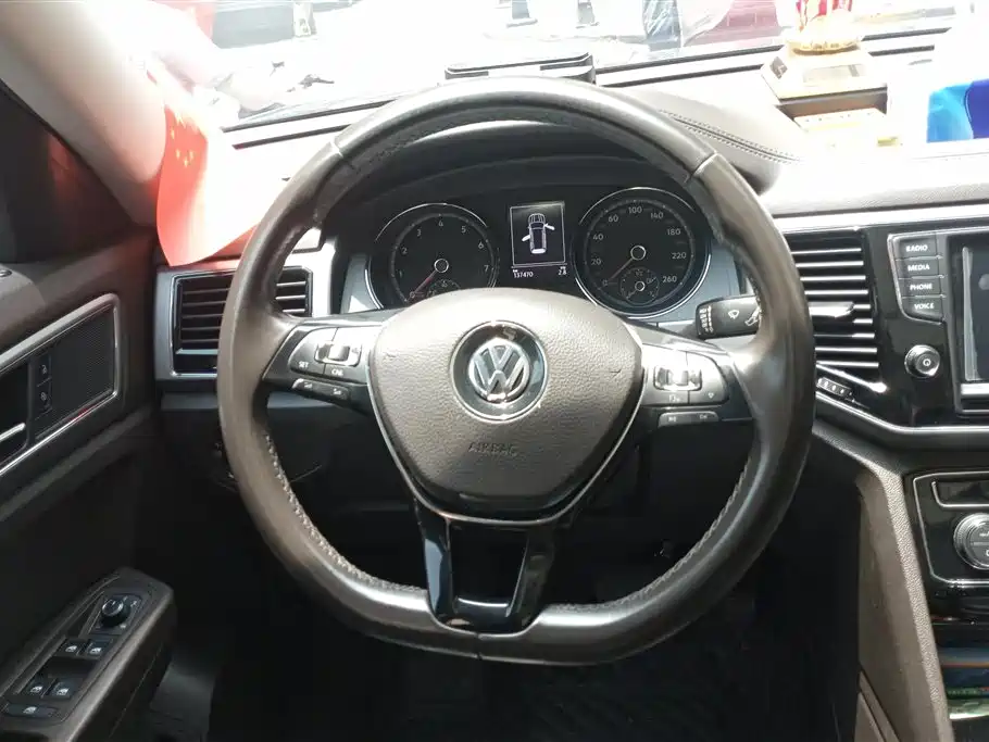 Volkswagen Teramont 2017 — фото 15