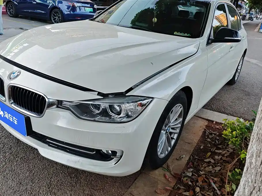 BMW 3 Series 2015 — фото 1