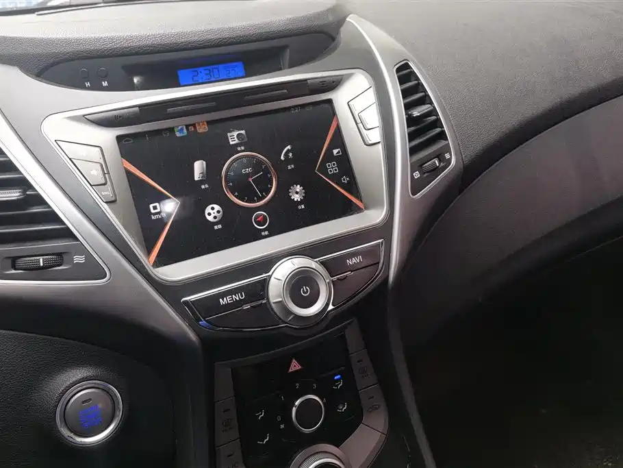 Hyundai Elantra Langdong 2015 — фото 13
