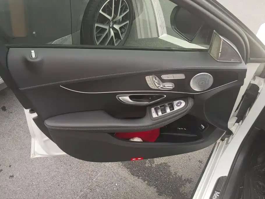 Mercedes-Benz C-Class 2021